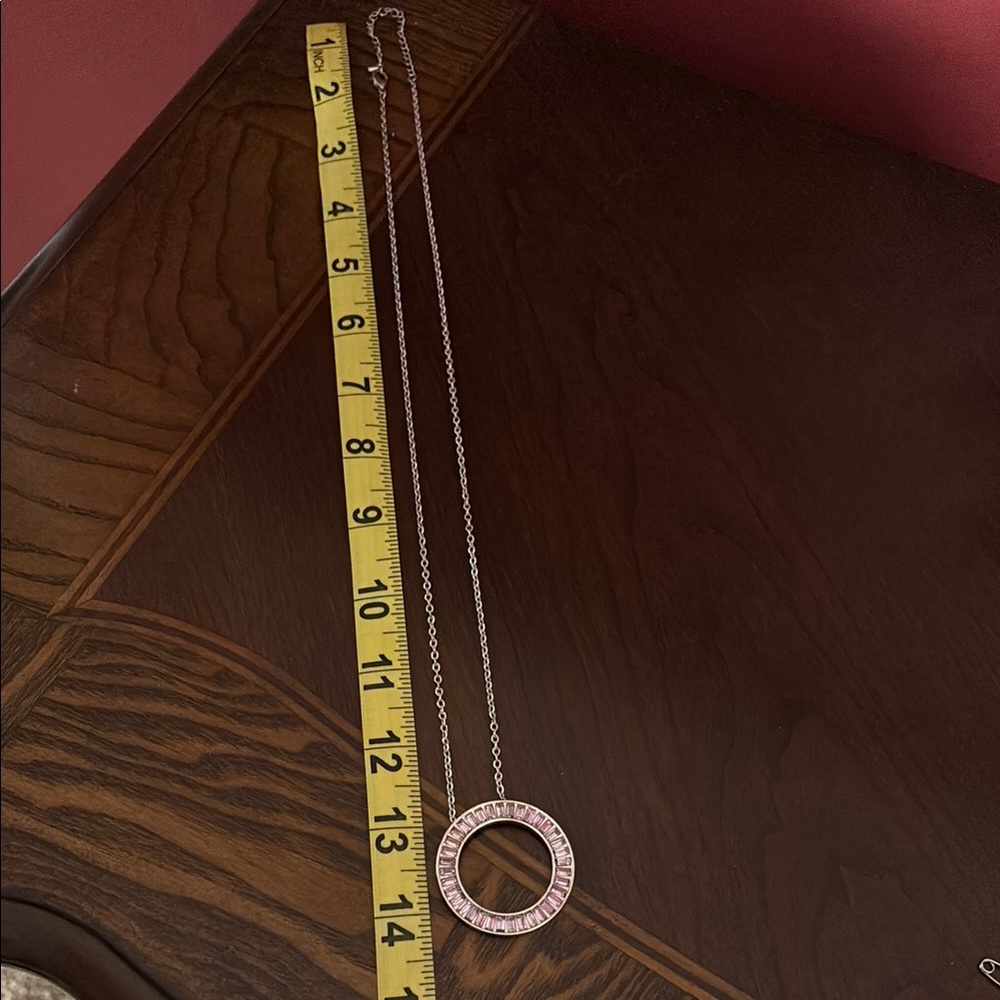 Elegant Silver Necklace with Pink Accents adjustable length